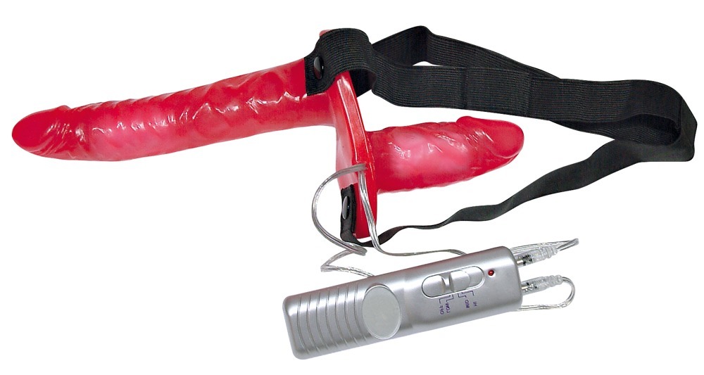 Vibrerende Strap On fra Bad Kitty