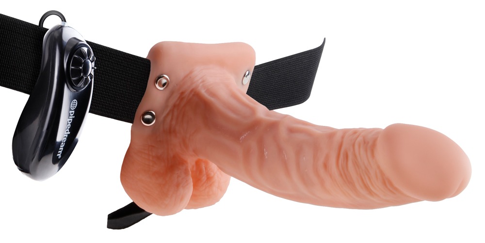 Hollow Strap On Med Testikler fra Fetish Fantasy Series