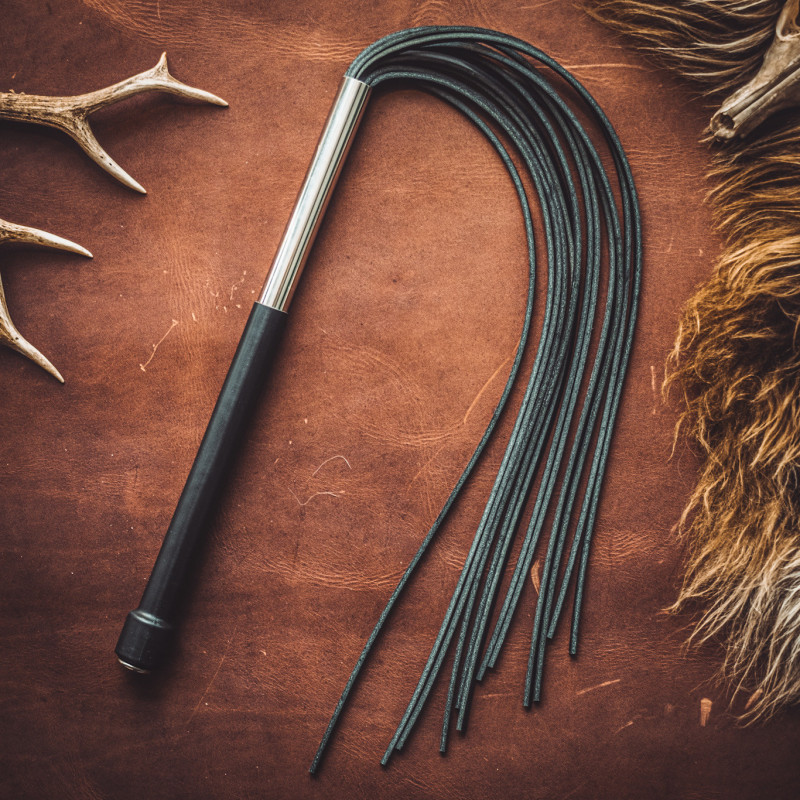 Ekstra Lang Kernelæder Flogger Brage fra Made By Lei