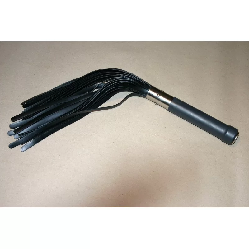 Heavy Rubber Whip, Gummi Pisk fra Made By Lei
