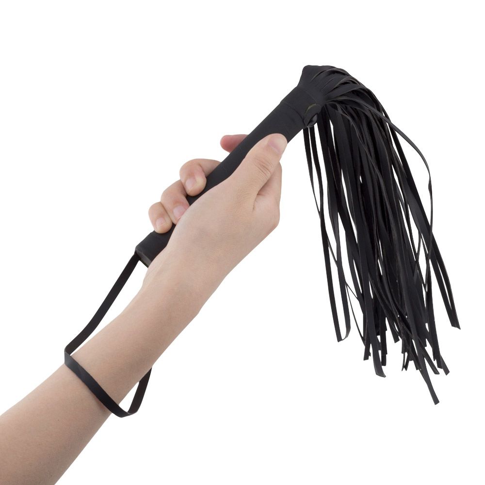 K!nk Svirpende Flogger I Læderlook fra Private Label