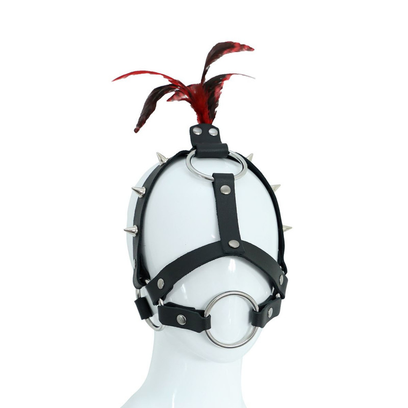 Leather Head Spiked Harness With Feather fra Kiotos